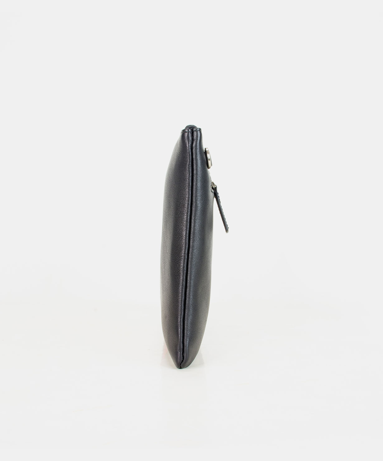 PB18001-Nero-3